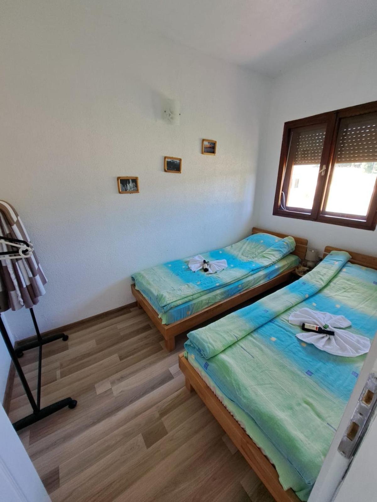 Eco Village Podgora Household Kaljevic 자블야크 외부 사진